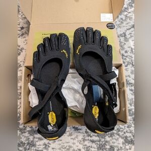 Vibram Women's Five Fingers V-Soul Shoes Black 37 EU/6.5-7US